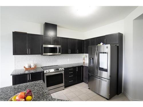 58 Beauchamp Drive, Cambridge, ON - Indoor Photo Showing Kitchen