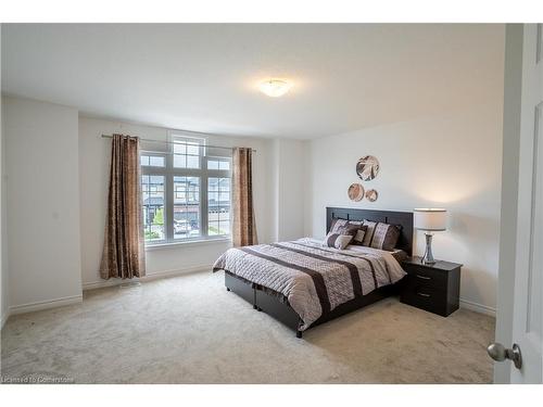 58 Beauchamp Drive, Cambridge, ON - Indoor Photo Showing Bedroom