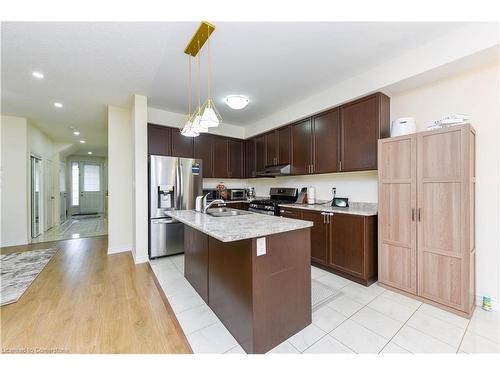 69 Vezna Crescent, Brampton, ON - Indoor Photo Showing Kitchen With Double Sink