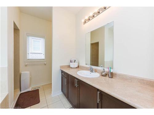 69 Vezna Crescent, Brampton, ON - Indoor Photo Showing Bathroom