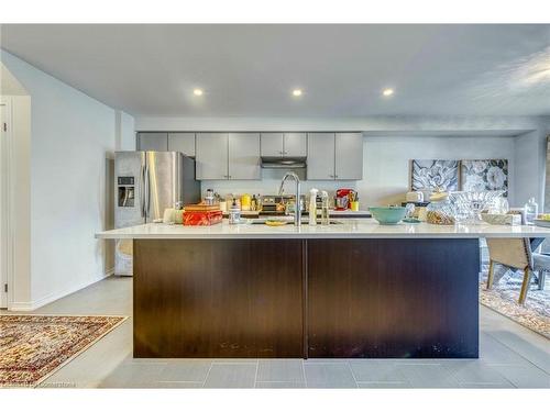 7993 Hackberry Trail, Niagara Falls, ON - Indoor Photo Showing Kitchen With Upgraded Kitchen