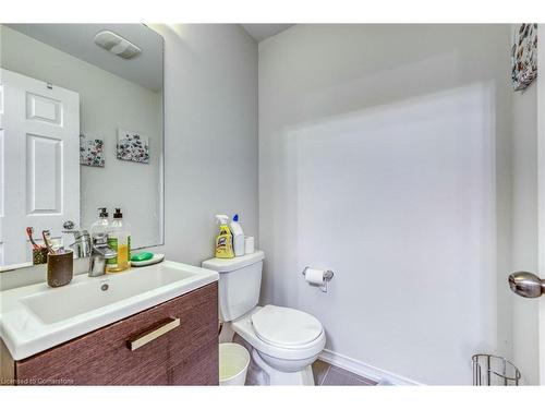 7993 Hackberry Trail, Niagara Falls, ON - Indoor Photo Showing Bathroom