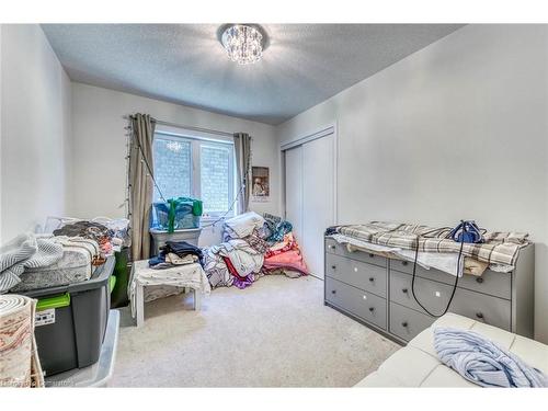 7993 Hackberry Trail, Niagara Falls, ON - Indoor Photo Showing Bedroom