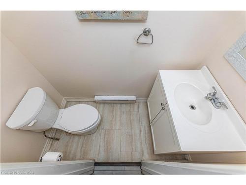 49-1310 Fieldlight Boulevard, Pickering, ON - Indoor Photo Showing Bathroom