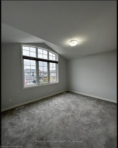 13 Riley Avenue, Pelham, ON - Indoor Photo Showing Other Room