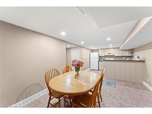 1639 Glen Rutley Circle, Mississauga, ON - Indoor Photo Showing Dining Room