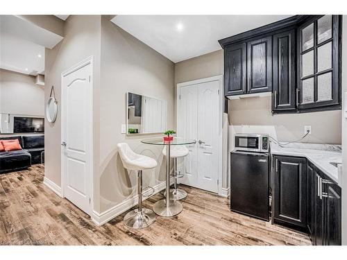 188 Fandango Drive, Brampton, ON - Indoor Photo Showing Kitchen