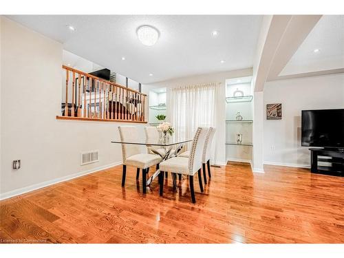 188 Fandango Drive, Brampton, ON - Indoor Photo Showing Dining Room