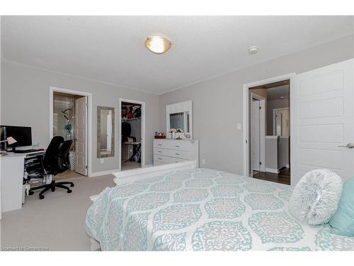 64 Wannamaker Crescent, Cambridge, ON - Indoor Photo Showing Bedroom