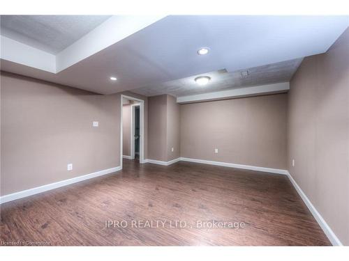 298 Activa Avenue, Kitchener, ON - Indoor Photo Showing Other Room