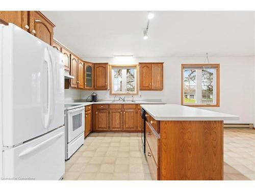 64 Morgan Road, Belleville, ON - Indoor Photo Showing Kitchen