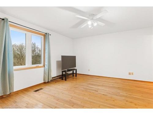 64 Morgan Road, Belleville, ON - Indoor Photo Showing Other Room