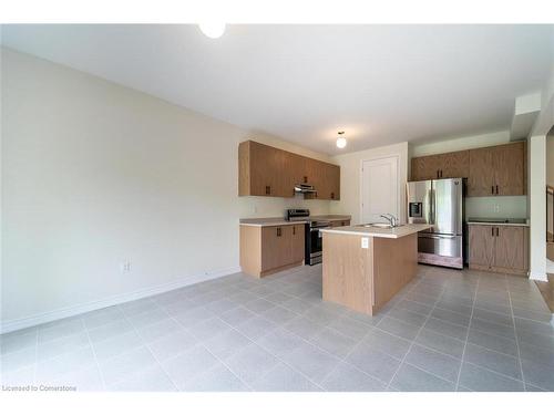 149 Tumblewood Place Place, Welland, ON - Indoor Photo Showing Kitchen