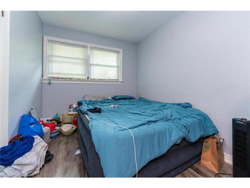 52 Broderick Avenue, Thorold, ON - Indoor Photo Showing Bedroom