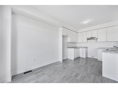 9 Mission Street, Wasaga Beach, ON - Indoor Photo Showing Kitchen