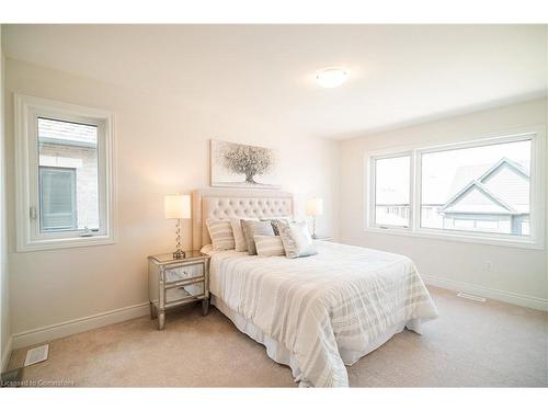 3321 Sixth Line, Oakville, ON - Indoor Photo Showing Bedroom