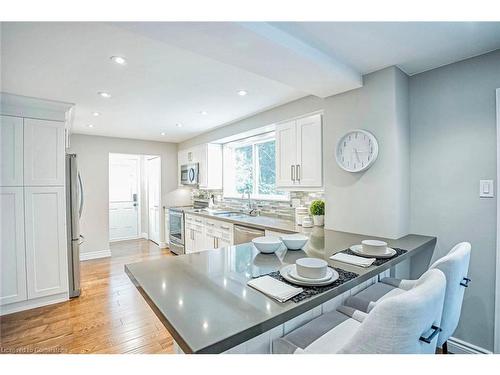 1825 Pattinson Crescent, Mississauga, ON - Indoor Photo Showing Dining Room