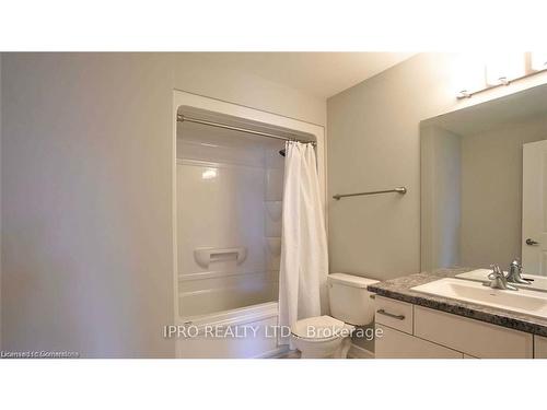 406-620 Sauve Street, Milton, ON - Indoor Photo Showing Bathroom