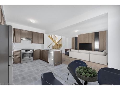 17 Mission Street, Wasaga Beach, ON - Indoor Photo Showing Kitchen