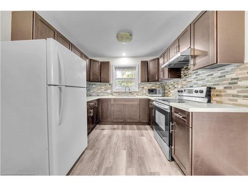 315 Bunting Road, St. Catharines, ON - Indoor Photo Showing Kitchen With Double Sink