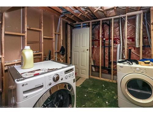 47 Acorn Crescent, Wasaga Beach, ON - Indoor Photo Showing Laundry Room