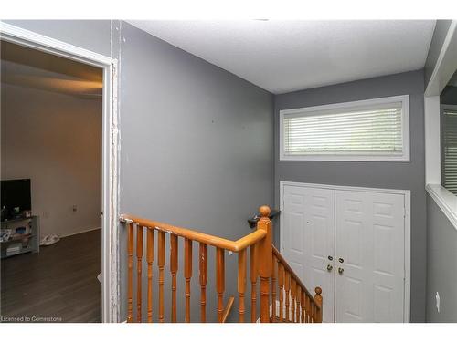 47 Acorn Crescent, Wasaga Beach, ON - Indoor Photo Showing Other Room