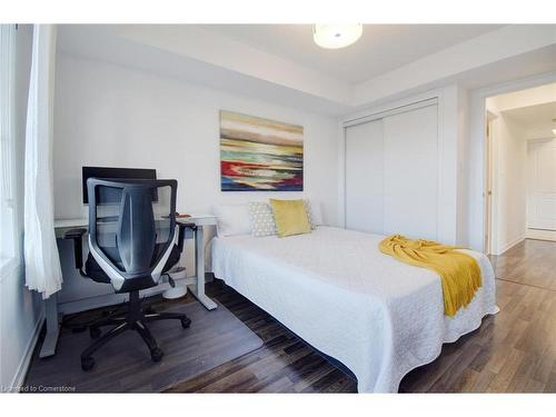 32-2508 Post Road Road, Oakville, ON - Indoor Photo Showing Bedroom