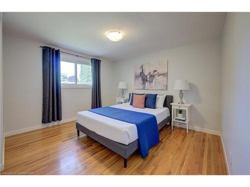 #Upper-18 Jay Court, Kitchener, ON - Indoor Photo Showing Bedroom