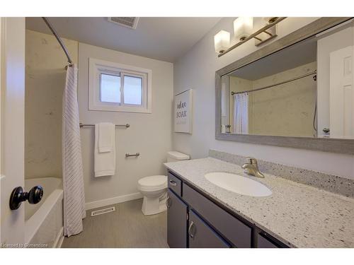 #Upper-18 Jay Court, Kitchener, ON - Indoor Photo Showing Bathroom