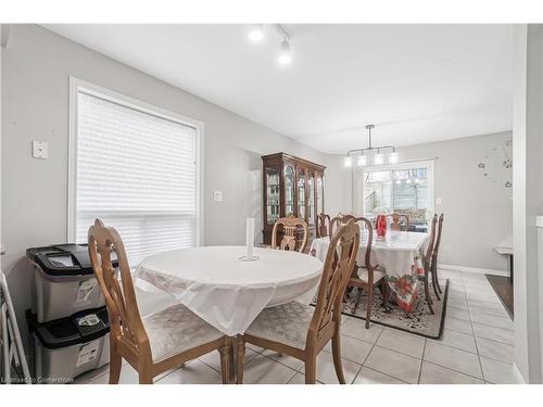 845 Fieldgate Circle, London, ON - Indoor Photo Showing Dining Room