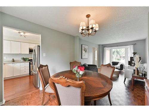 4273 Credit Pointe Drive, Mississauga, ON - Indoor Photo Showing Dining Room