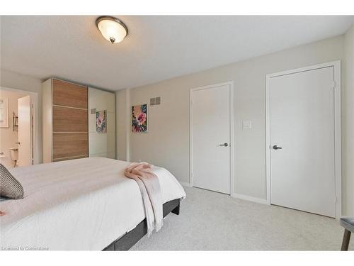 4273 Credit Pointe Drive, Mississauga, ON - Indoor Photo Showing Bedroom