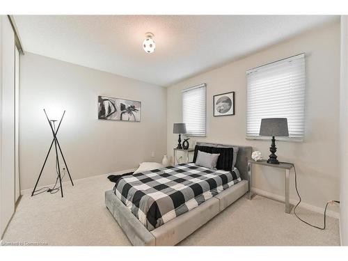 4273 Credit Pointe Drive, Mississauga, ON - Indoor Photo Showing Bedroom