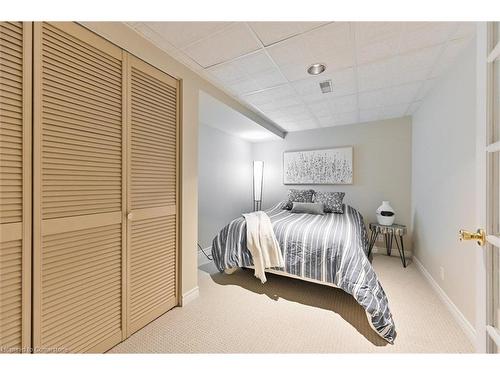 4273 Credit Pointe Drive, Mississauga, ON - Indoor Photo Showing Bedroom