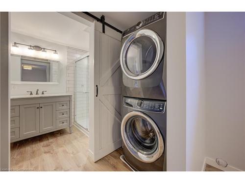 #Bsmnt-18 Jay Court, Kitchener, ON - Indoor Photo Showing Laundry Room