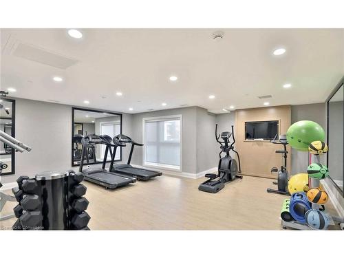 226-128 Grovewood Common, Oakville, ON - Indoor Photo Showing Gym Room