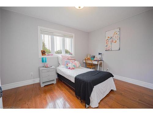 656 Geneva Street, St. Catharines, ON - Indoor Photo Showing Bedroom