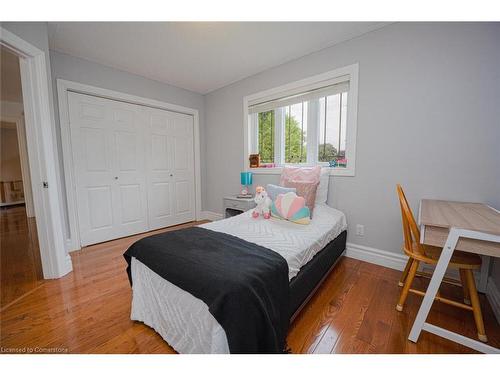 656 Geneva Street, St. Catharines, ON - Indoor Photo Showing Bedroom