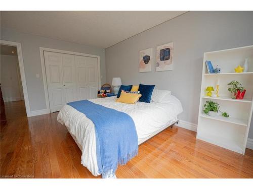 656 Geneva Street, St. Catharines, ON - Indoor Photo Showing Bedroom