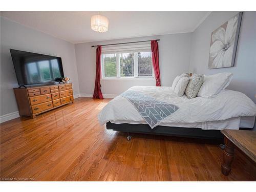 656 Geneva Street, St. Catharines, ON - Indoor Photo Showing Bedroom