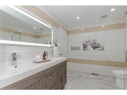 1617 Bristol Road W, Mississauga, ON - Indoor Photo Showing Bathroom