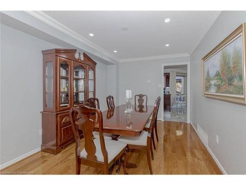 1617 Bristol Road W, Mississauga, ON - Indoor Photo Showing Dining Room