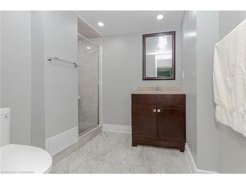 1617 Bristol Road W, Mississauga, ON - Indoor Photo Showing Bathroom