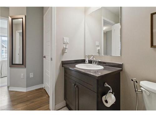 3061 Mistletoe Gardens, Oakville, ON - Indoor Photo Showing Bathroom