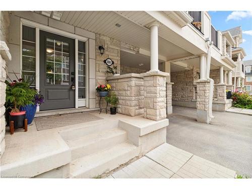 3061 Mistletoe Gardens, Oakville, ON - Outdoor