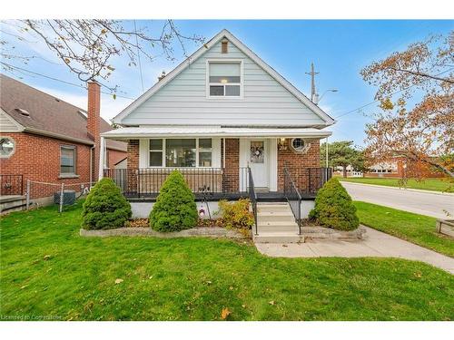 204 Summerhill Avenue, Hamilton, ON - Outdoor With Deck Patio Veranda With Facade