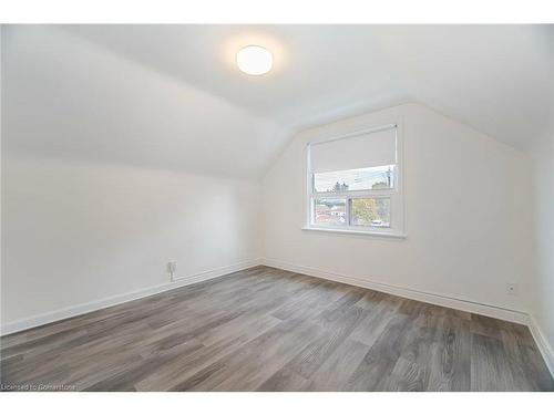 204 Summerhill Avenue, Hamilton, ON - Indoor Photo Showing Other Room