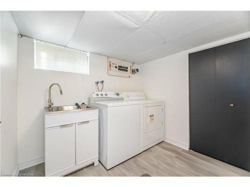 204 Summerhill Avenue, Hamilton, ON - Indoor Photo Showing Laundry Room