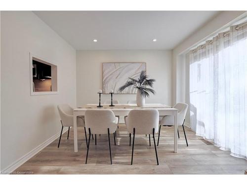 79-117 Lynden Circle, Georgetown, ON - Indoor Photo Showing Dining Room