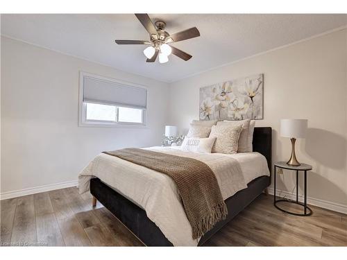 79-117 Lynden Circle, Georgetown, ON - Indoor Photo Showing Bedroom